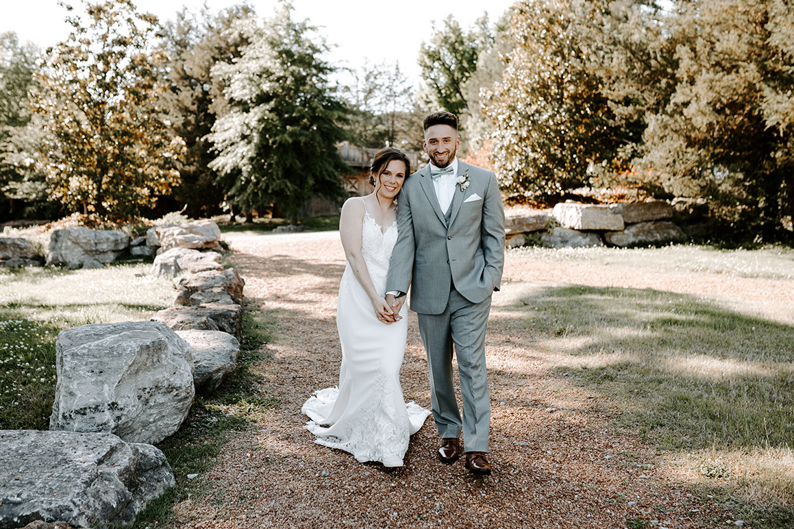 bride and groom portraits