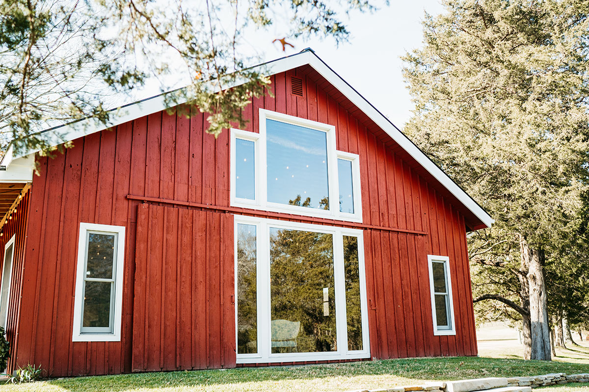 red cheekwood barn