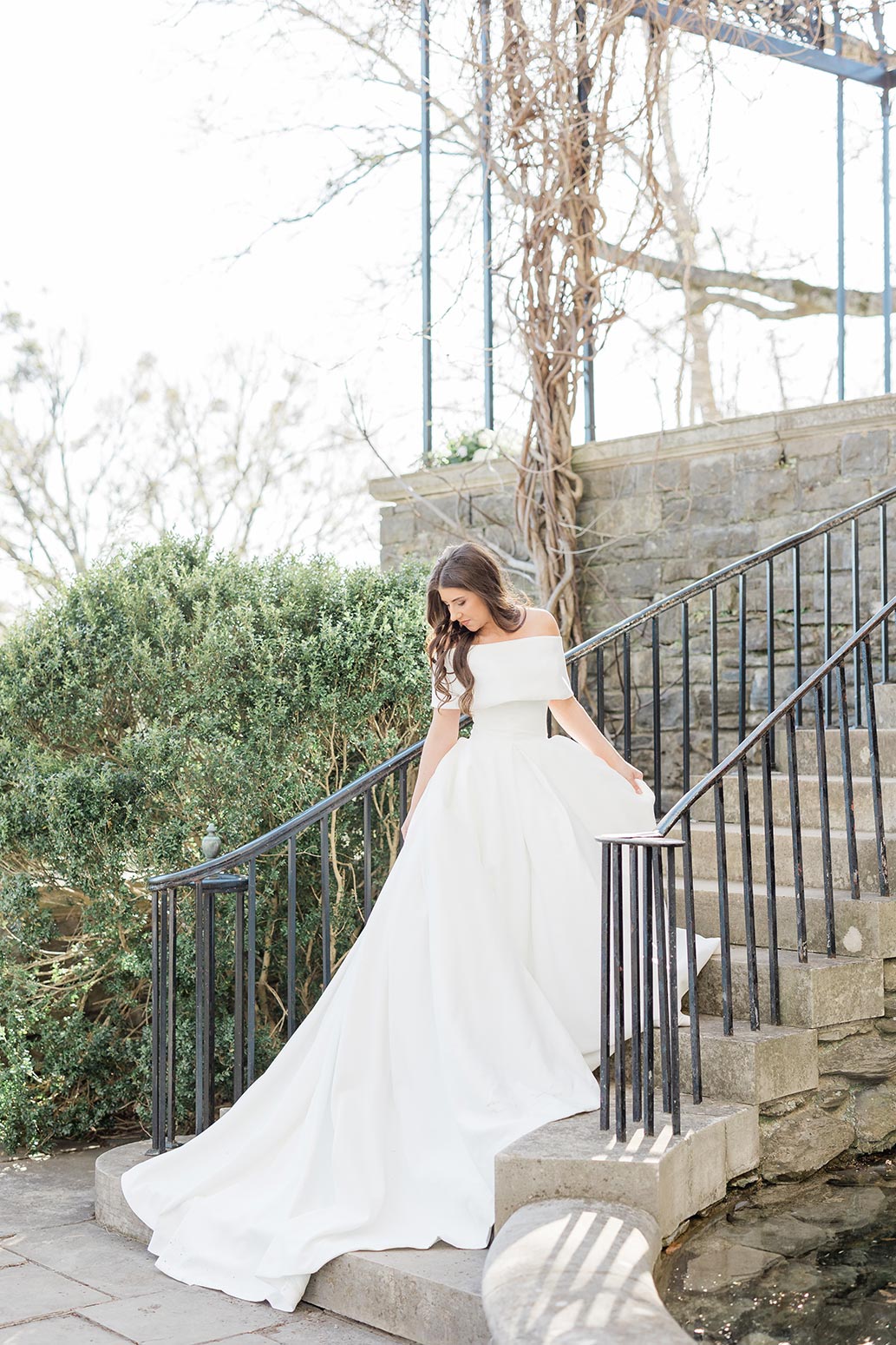 bride on cheekwood steps