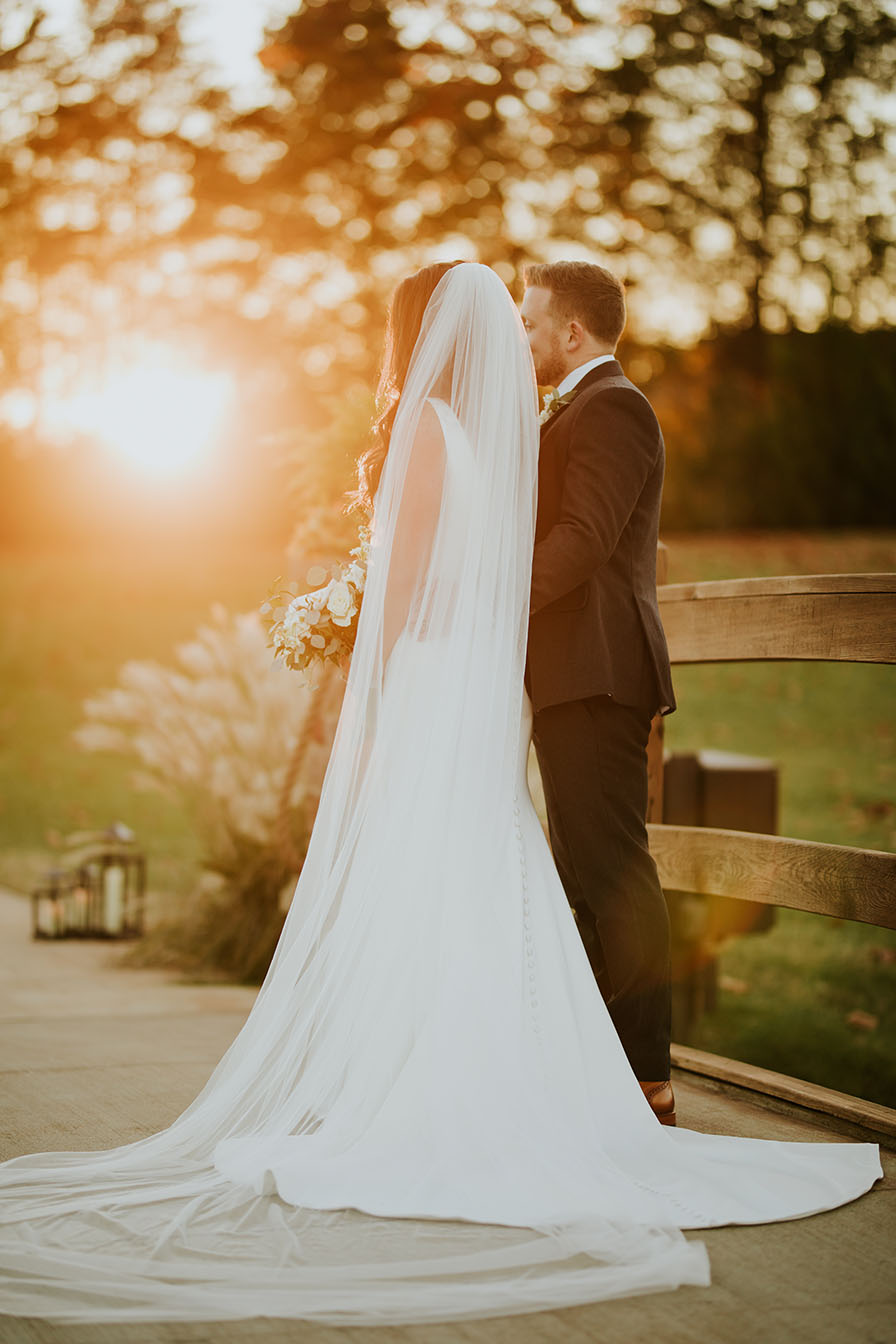 bride and groom sunset photos