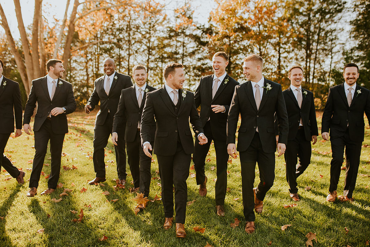 groom and groomsmen