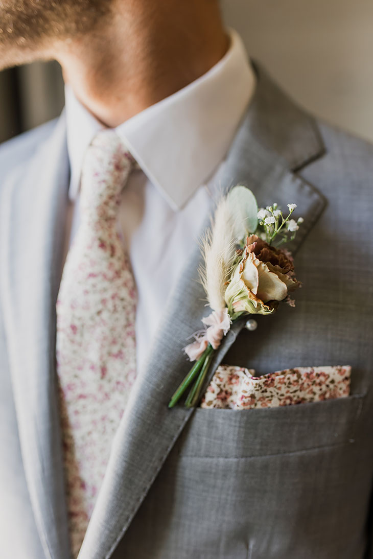 groomsmen outfit details