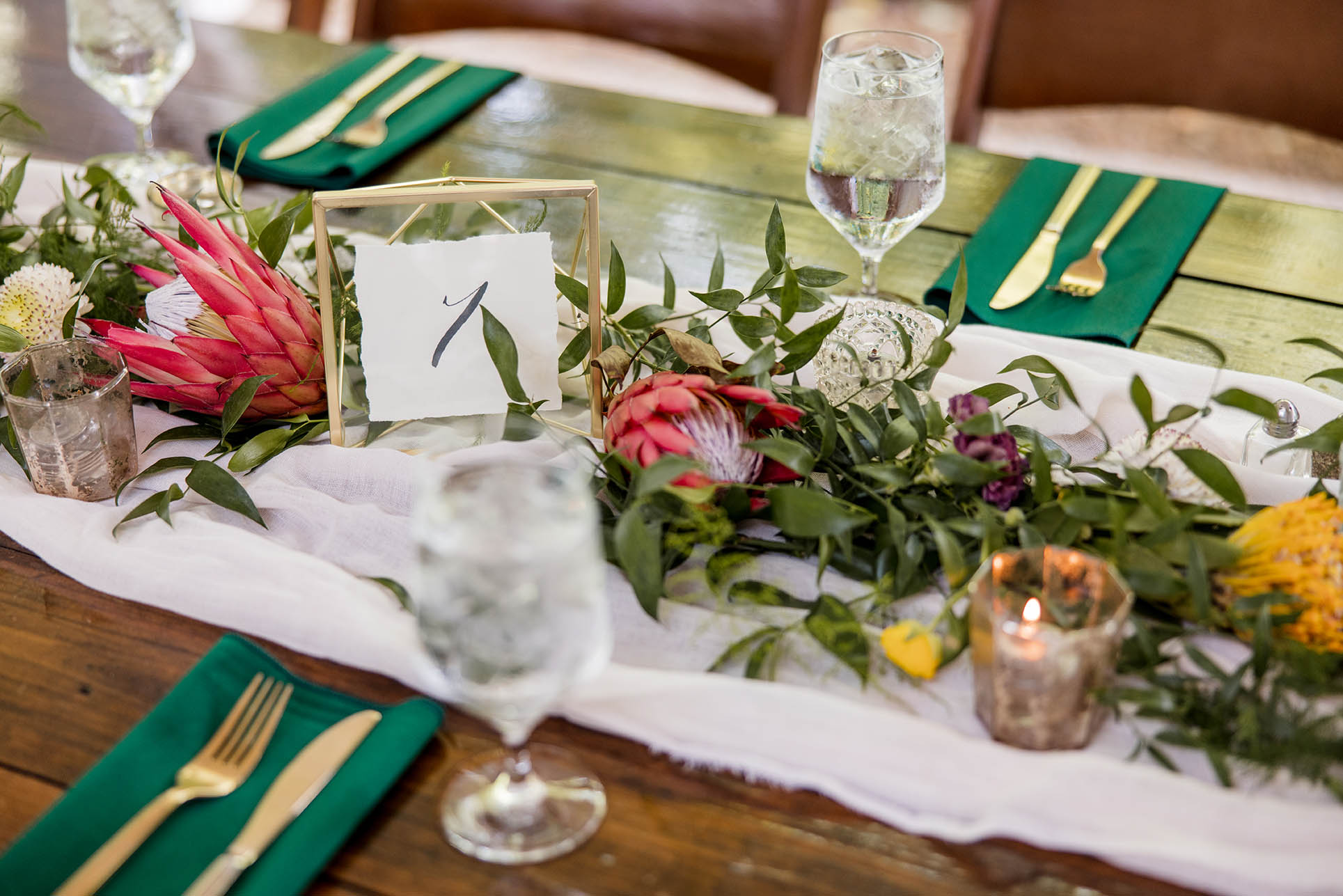 wedding reception tablescape