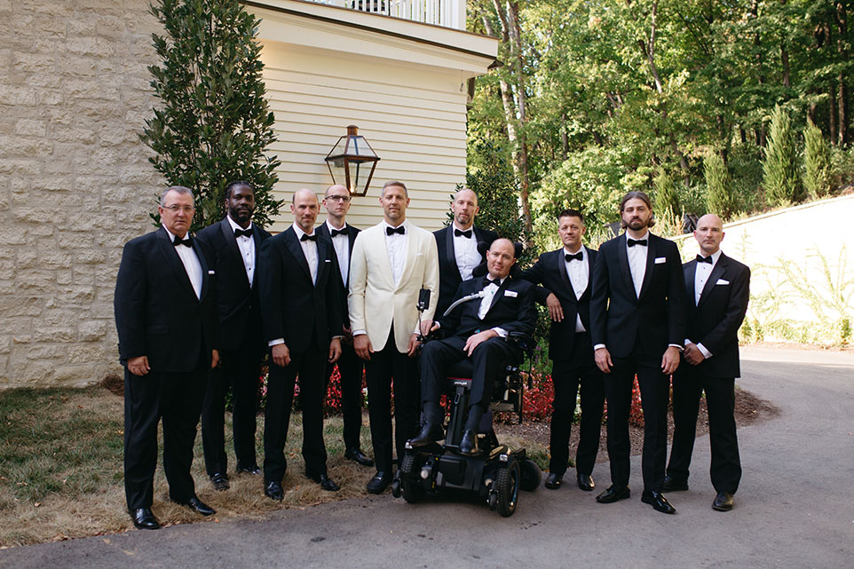 groom and groomsmen