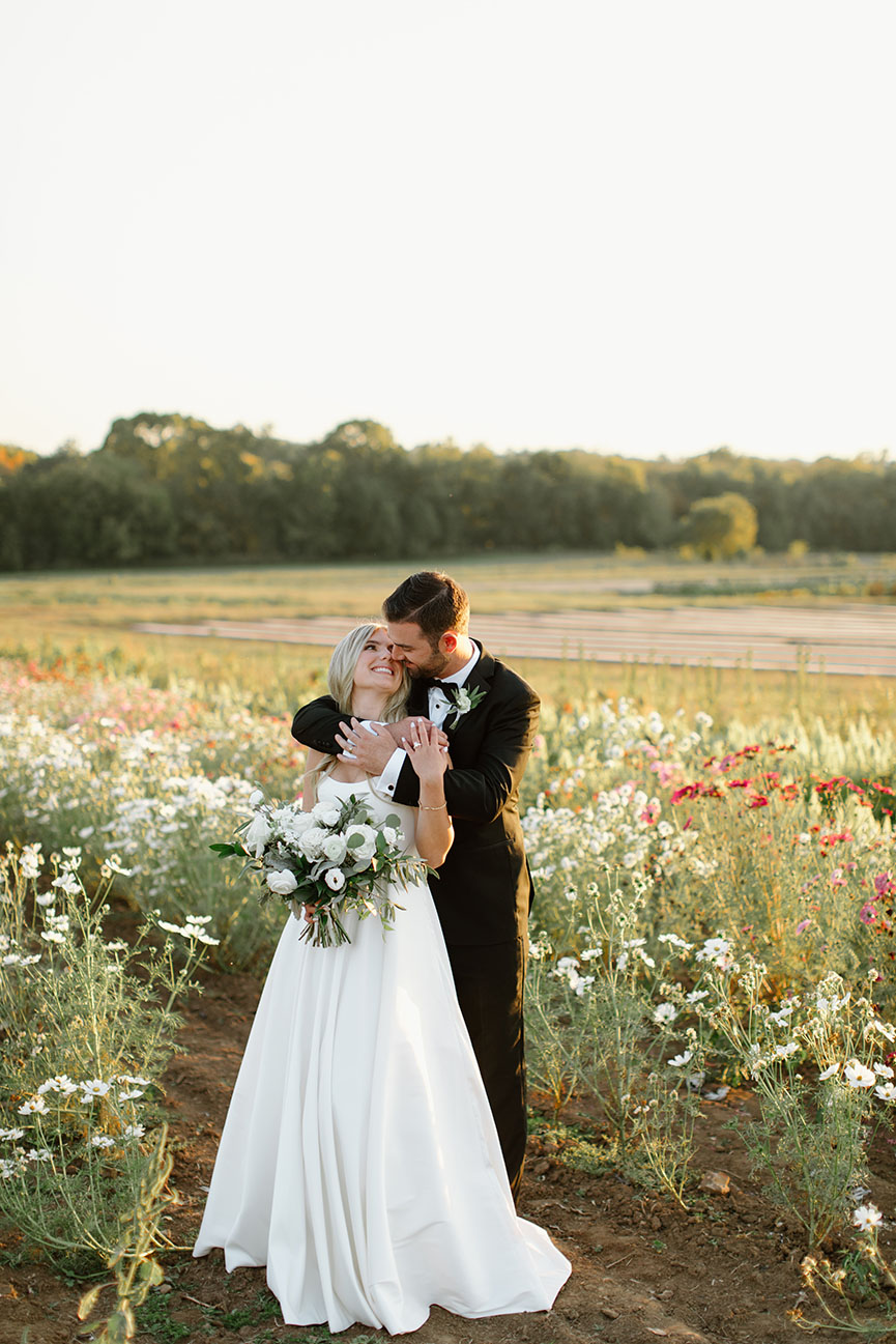 bride and groom sunset wedding photos